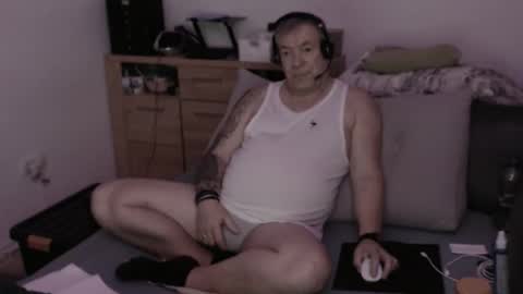 Stranger online show from 11/17/25, 08:47