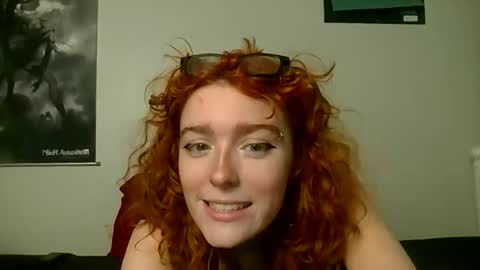 strawb3rrymilkk online show from 02/20/26, 12:07