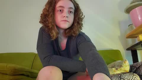 Strawberrylotsacake online show from 10/11/25, 02:15