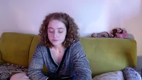 Strawberrylotsacake online show from 10/23/25, 03:44