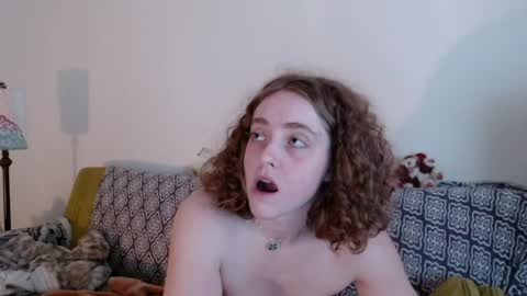 Strawberrylotsacake online show from 04/02/26, 12:58