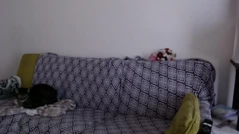Snapshot of strawberrylotsacake chatting on 04/23/26, 12:15 Strawberrylotsacake online show from 04/23/26, 12:15