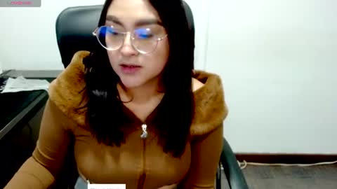 strawlux online show from 07/04/26, 05:52