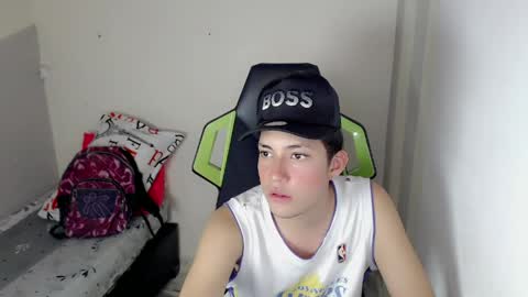 Street online show from 04/12/26, 07:52