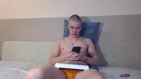 Yan online show from 04/07/26, 08:53