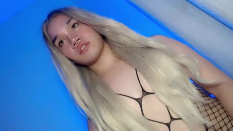 Snapshot of streetlustgirl chatting on 12/17/24, 09:07 lexie online show from 12/17/24, 09:07