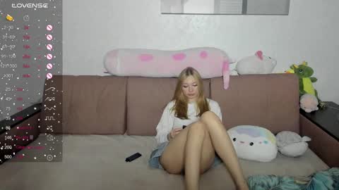 Streis  open pvt online show from 02/10/25, 08:00