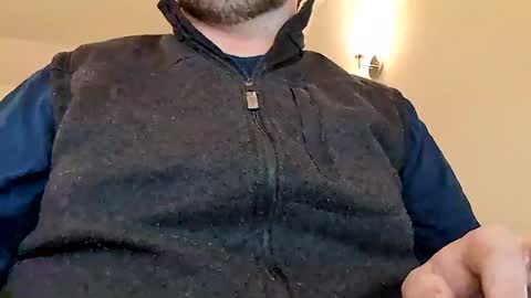 Snapshot of stressedandwild chatting on 10/28/25, 01:42 stressedandwild online show from 10/28/25, 01:42