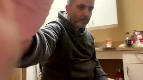 Snapshot of strictdaddy13 chatting on 09/13/25, 08:25 strictdaddy13 online show from 09/13/25, 08:25