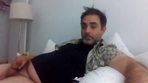 Snapshot of strictdaddy13 chatting on 11/16/25, 04:12 strictdaddy13 online show from 11/16/25, 04:12