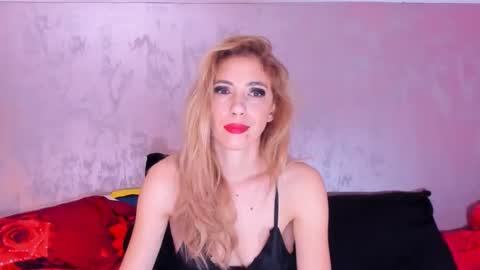 Elissa online show from 11/22/25, 12:53