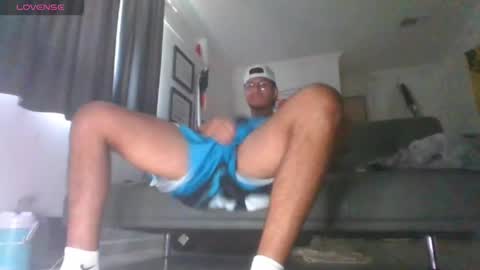 Snapshot of strokingdaddy4 chatting on 09/21/25, 05:03 strokingdaddy4 online show from 09/21/25, 05:03