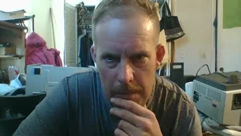 Snapshot of strokingjoe14585 chatting on 01/09/26, 07:04 strokingjoe14585 online show from 01/09/26, 07:04