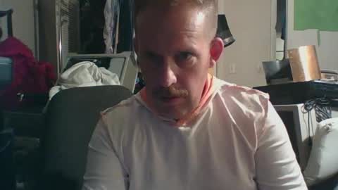 Snapshot of strokingjoe14585 chatting on 01/12/26, 11:10 strokingjoe14585 online show from 01/12/26, 11:10