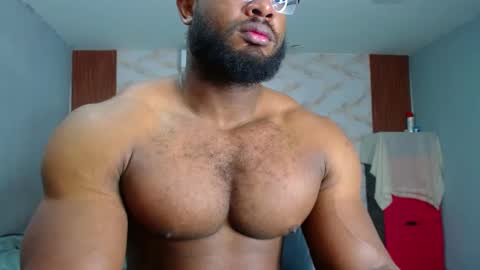 strong_george1 online show from 02/25/25, 11:55