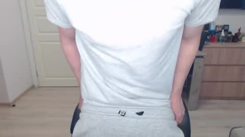 strong_guy_xxx online show from 11/28/25, 08:06