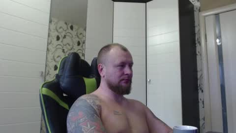 Alex online show from 10/26/25, 12:44