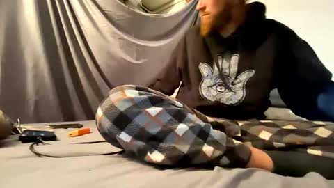 strumie3534336684 online show from 11/25/25, 10:43