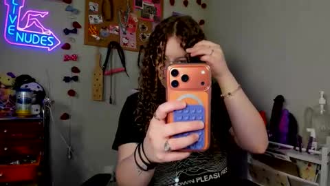 Strwbby online show from 03/19/26, 02:15