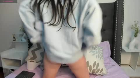 sttrawberry online show from 10/29/25, 01:19