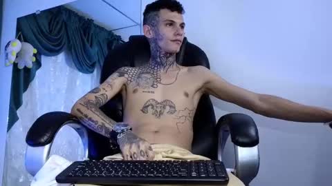 Snapshot of stuart_boy_ chatting on 02/11/25, 07:54 stuart_boy_ online show from 02/11/25, 07:54