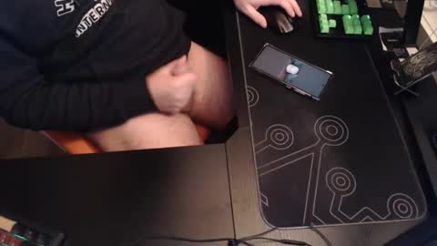 stud69861714 online show from 12/29/24, 06:56