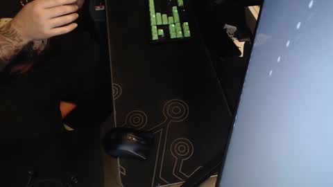 stud69861714 online show from 09/20/25, 07:42