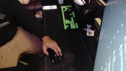 stud69861714 online show from 09/28/25, 07:25