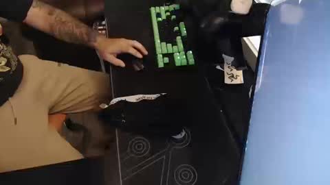 stud69861714 online show from 10/11/25, 09:46