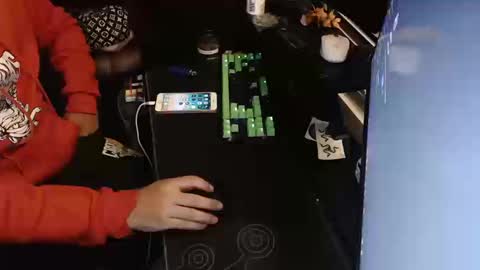 stud69861714 online show from 10/13/25, 09:09