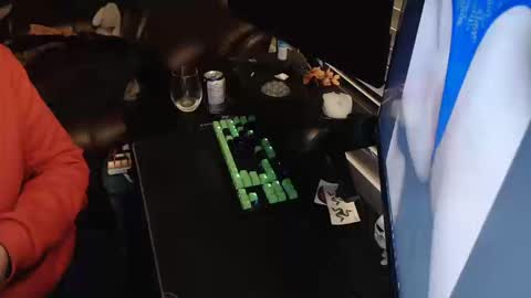 stud69861714 online show from 10/16/25, 06:36