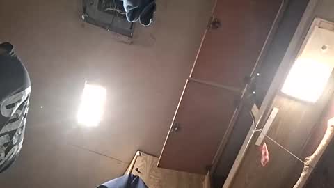 king of the castle online show from 11/17/25, 04:07