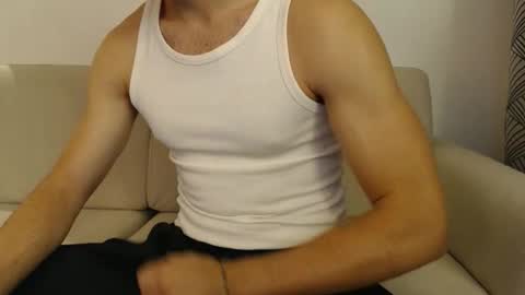 Stud From Paris online show from 09/25/25, 05:05