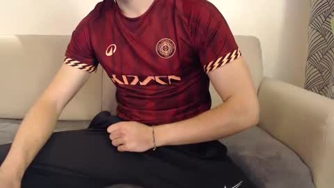 Stud From Paris online show from 04/21/26, 08:12