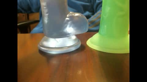 Snapshot of studinto chatting on 03/08/25, 05:07 BadBrad online show from 03/08/25, 05:07