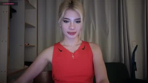 Sofa online show from 04/09/26, 09:53