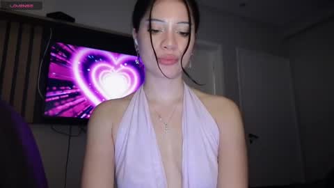 Snapshot of stuirt chatting on 06/06/26, 03:00 Sofa online show from 06/06/26, 03:00
