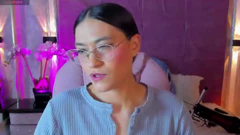 Snapshot of stusha chatting on 07/13/26, 01:03 Stusha online show from 07/13/26, 01:03