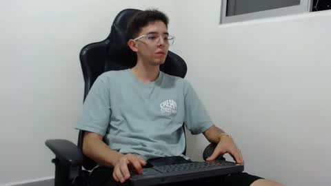 stwart_little online show from 01/06/26, 12:58