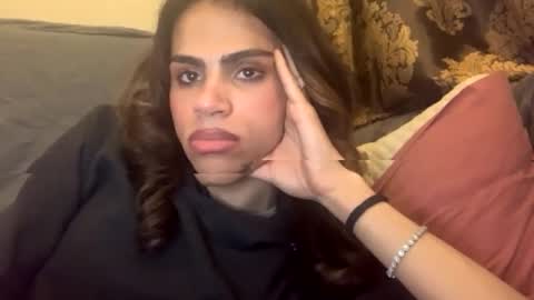 Snapshot of stxllaxcx chatting on 10/09/25, 08:18 stxllaxcx online show from 10/09/25, 08:18