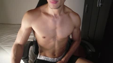 Snapshot of stylishman01 chatting on 02/12/26, 09:21 stylish man online show from 02/12/26, 09:21