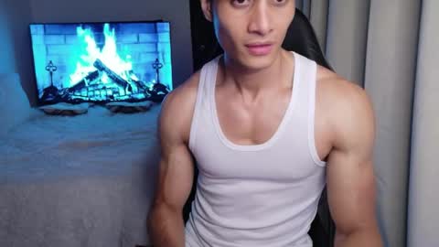 stylish man online show from 04/24/26, 11:18