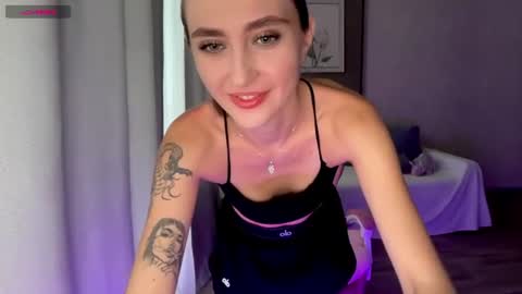 Snapshot of su_11111 chatting on 07/16/26, 05:35 LINA online show from 07/16/26, 05:35