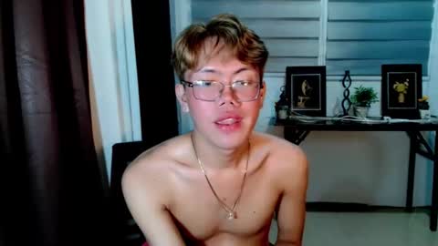 Su-jin online show from 04/13/26, 12:10