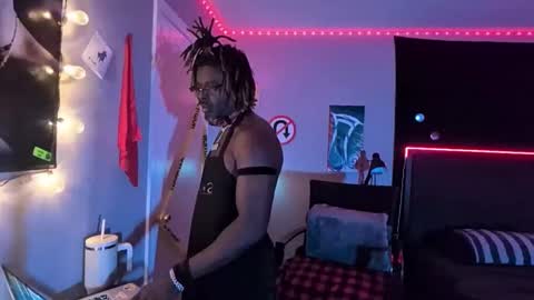 Snapshot of suavechocolatecity chatting on 11/29/25, 10:51 Hot Chocolate online show from 11/29/25, 10:51