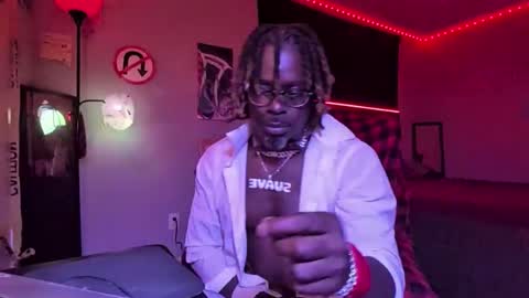 Snapshot of suavechocolatecity chatting on 12/23/25, 05:38 Hot Chocolate online show from 12/23/25, 05:38