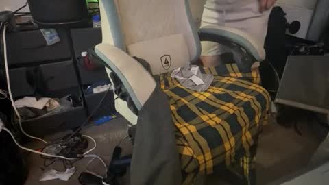 Snapshot of sub_boy221059 chatting on 10/28/25, 06:43 sub_boy221059 online show from 10/28/25, 06:43