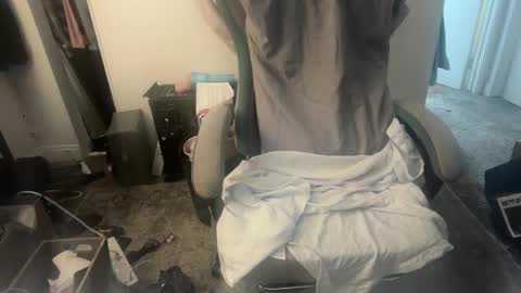 Snapshot of sub_boy221059 chatting on 11/02/25, 11:07 sub_boy221059 online show from 11/02/25, 11:07