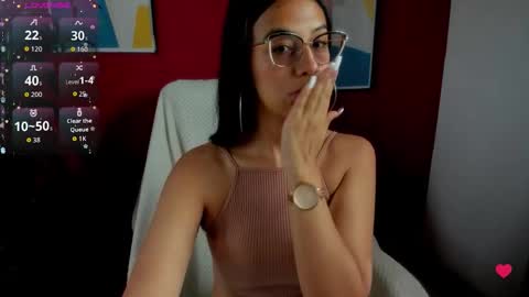 sub_scarlett_ online show from 11/18/25, 12:31