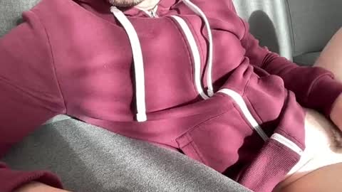 Snapshot of subalex1 chatting on 12/04/24, 10:35 alex online show from 12/04/24, 10:35